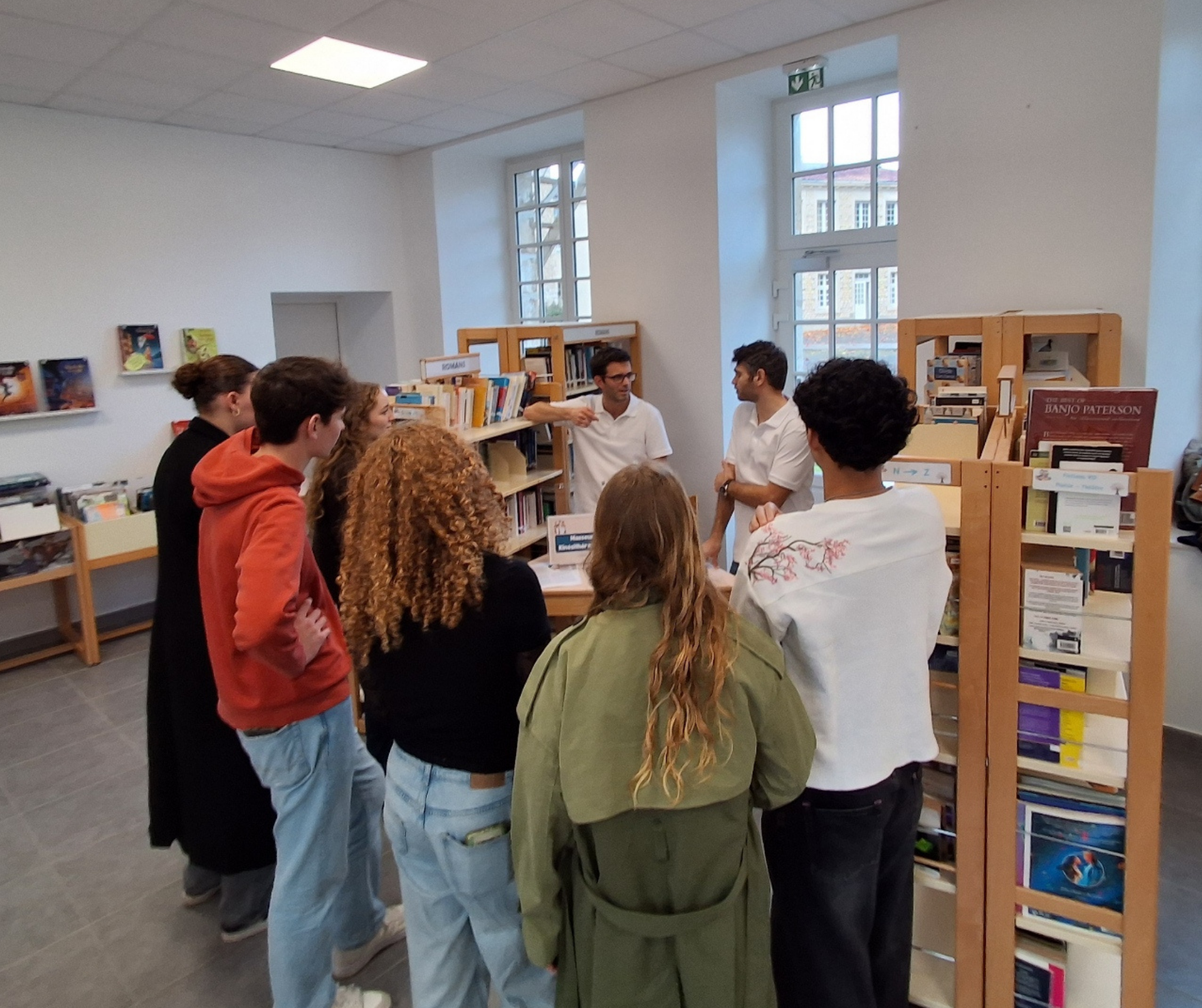 Lire la suite à propos de l’article Sensibiliser les jeunes aux métiers de la santé : la CPTS au Lycée Sainte Ursule